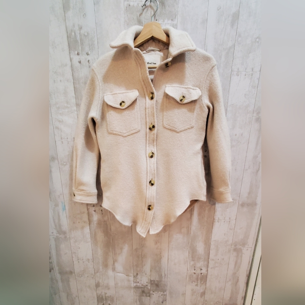 Women's Cream Button-Front Shacket Jacket - Picture 7 of 7
